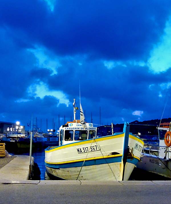 Le soir au port